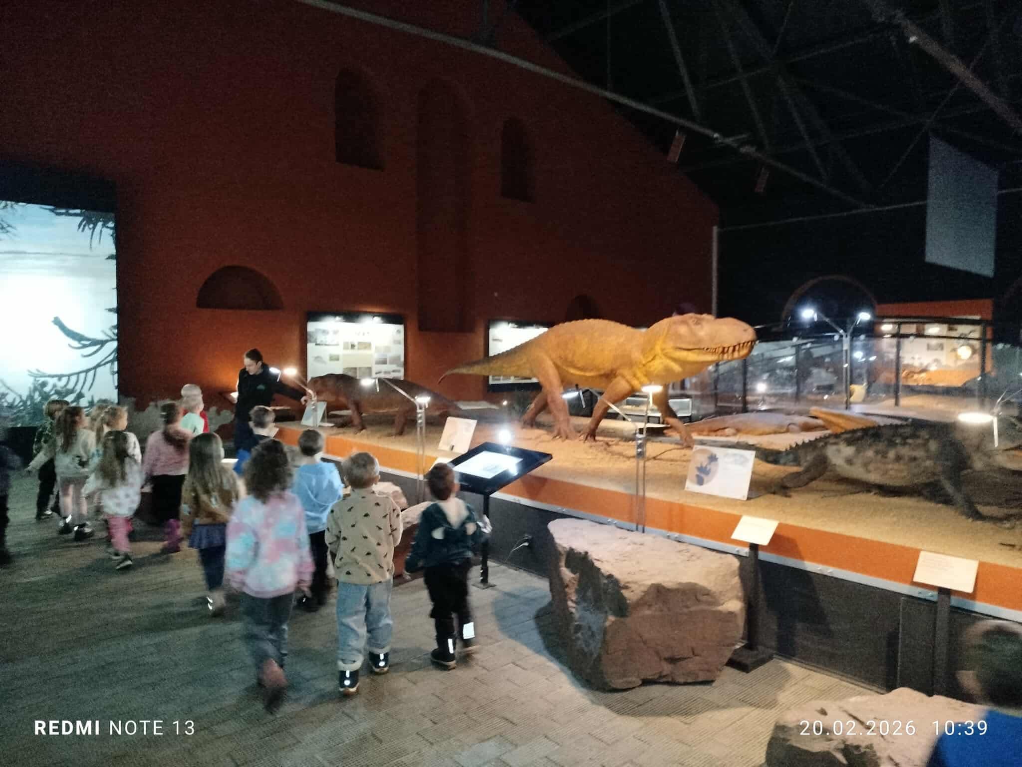 c6914d8c7204ed38d9ea9c4556802b42-1